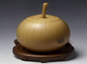 分类标签墙特写,多种彩色标签排列展示内容归档体系